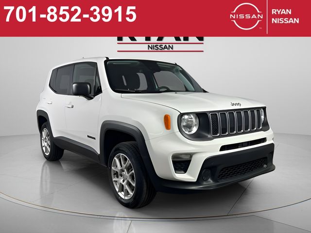 2023 Jeep Renegade Latitude's photo