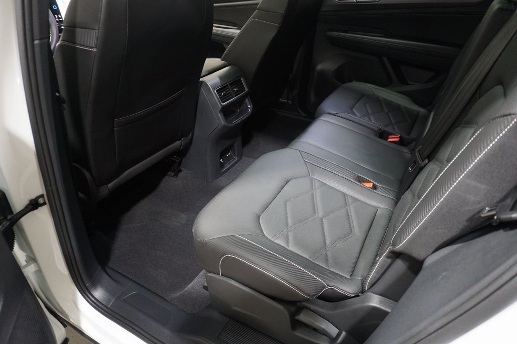 2025 Volkswagen Atlas Cross Sport SE Technology photo 29