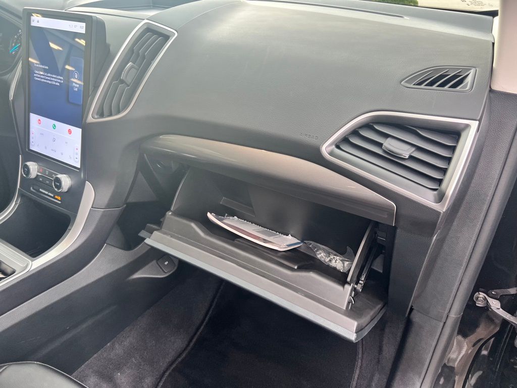 2024 Ford Edge SEL photo 32