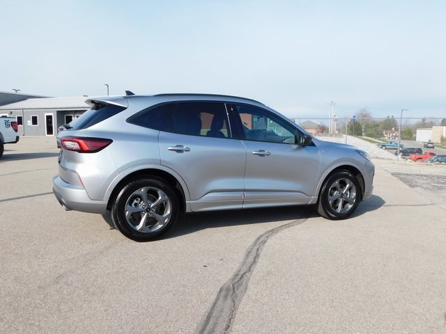 2024 Ford Escape ST-Line photo 3