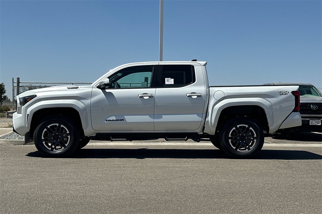 2025 Toyota Tacoma TRD Sport 4x4 Double Cab photo 7