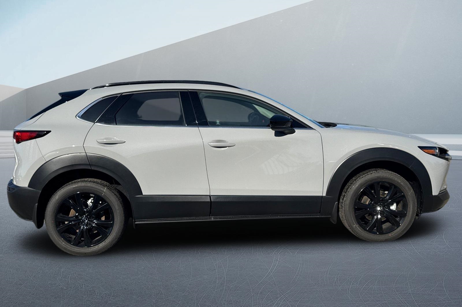 2025 Mazda CX-30 2.5 Turbo Premium photo 2