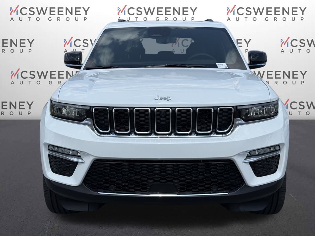 2025 Jeep Grand Cherokee Limited photo 8
