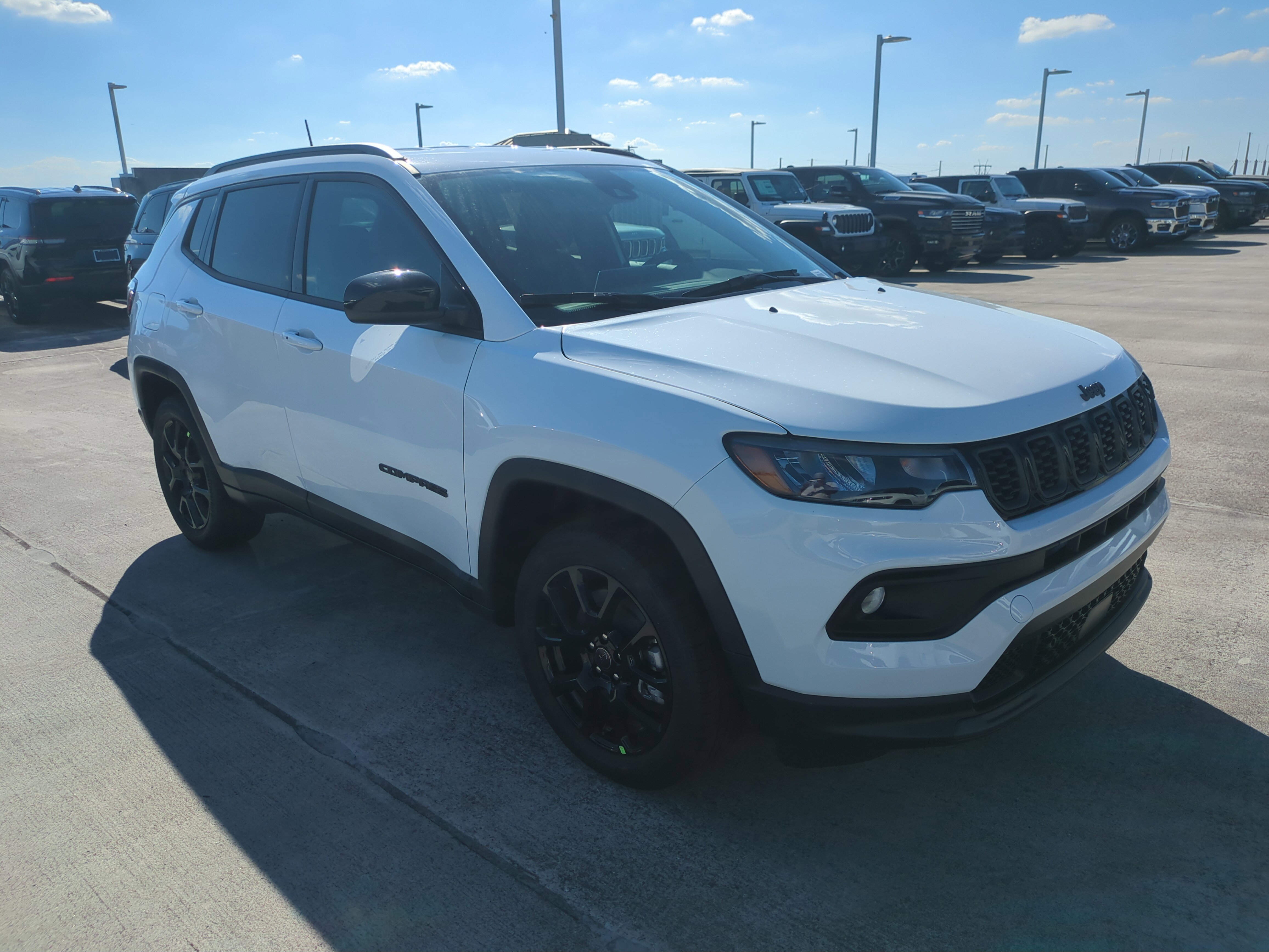 2026 Jeep Compass Altitude's photo