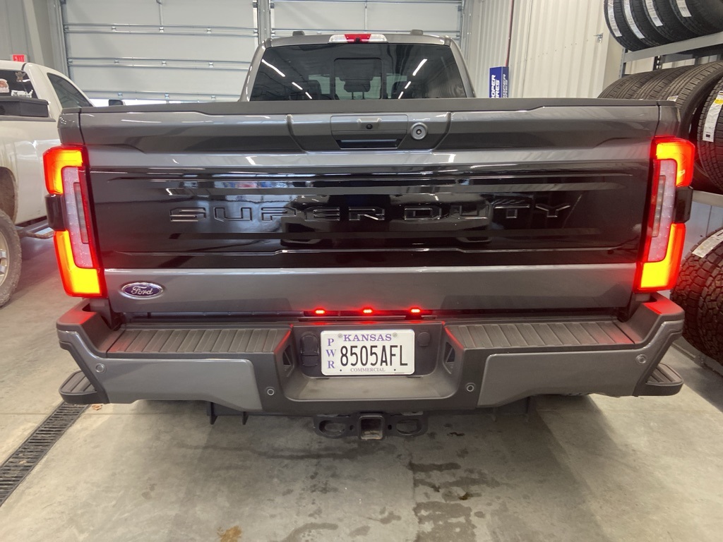 2025 Ford F-350 photo 3