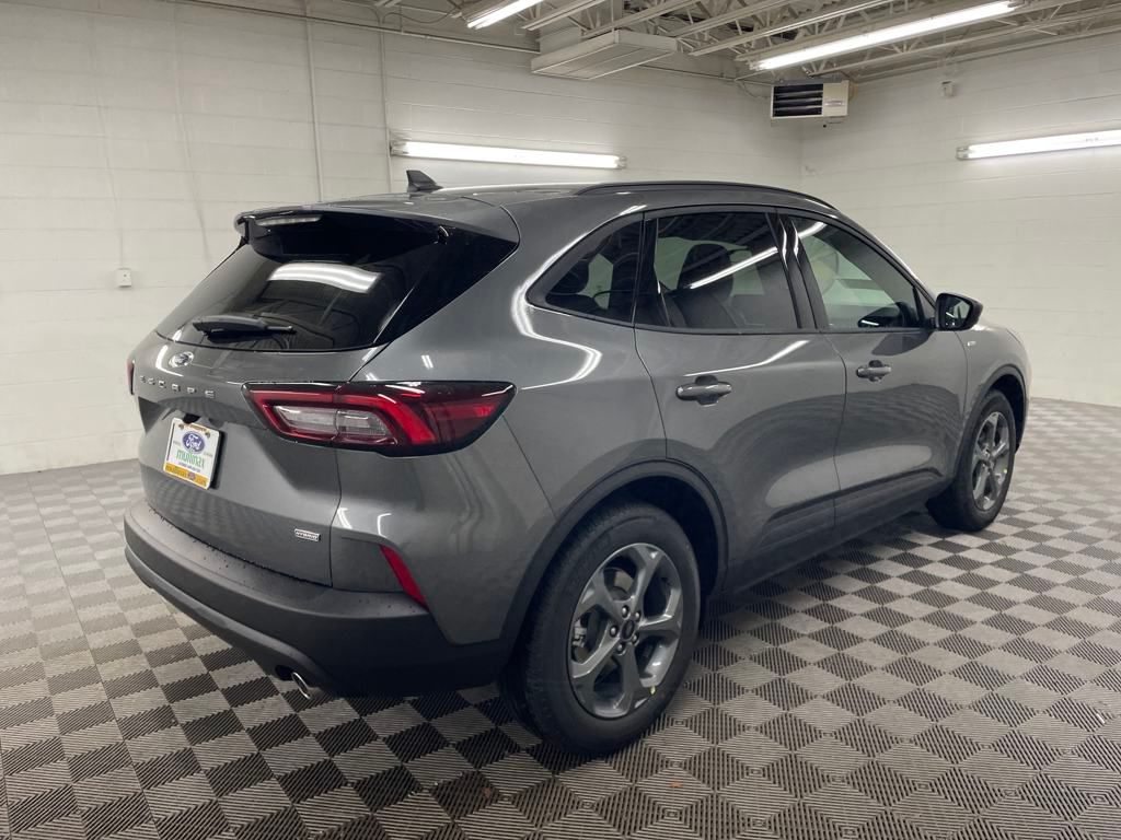2025 Ford Escape Hybrid ST-Line photo 3