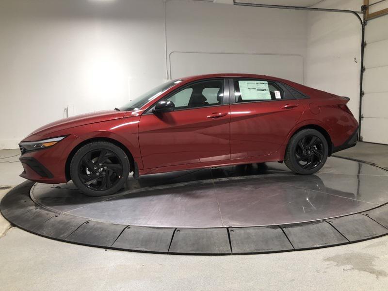 2026 Hyundai Elantra SEL Sport photo 4