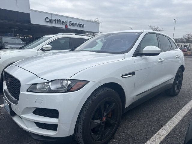 2018 Jaguar F-PACE Premium's photo