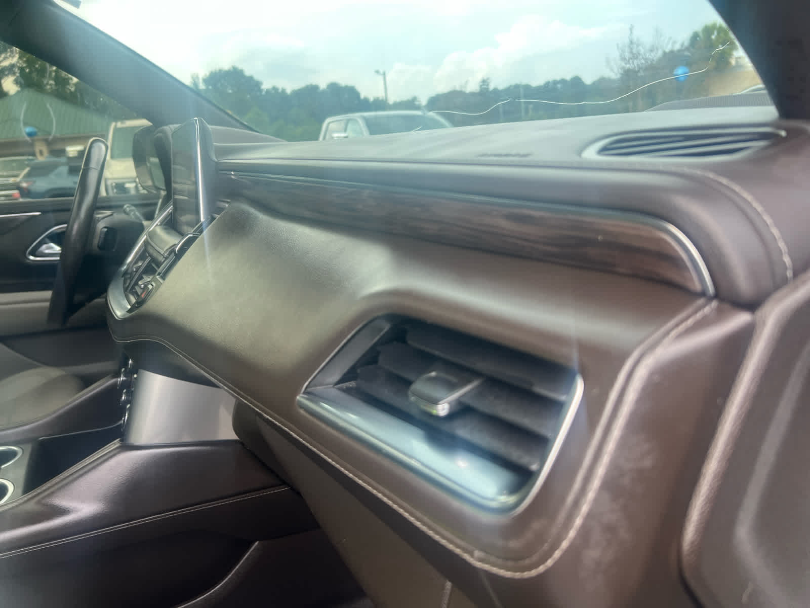 2022 Chevrolet Tahoe LT photo 31