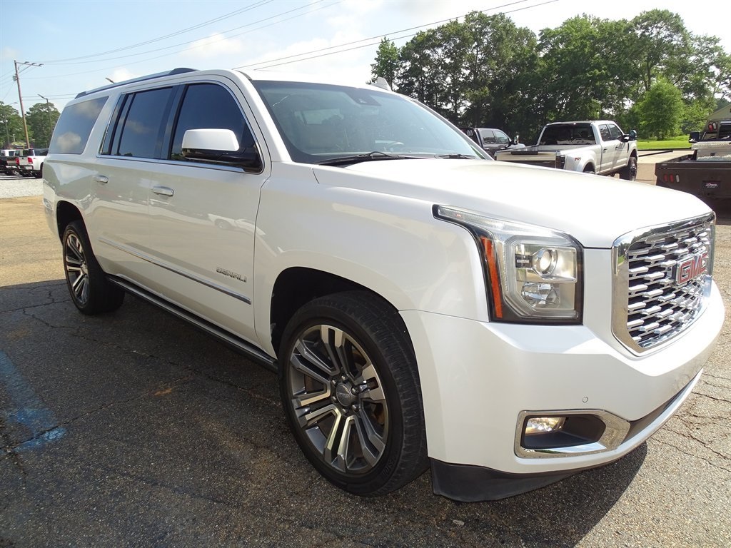 2018 Gmc Yukon XL Denali photo 2