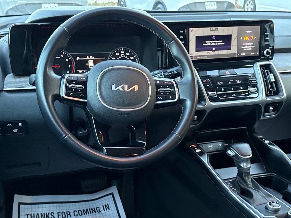 2022 Kia Sorento EX photo 4