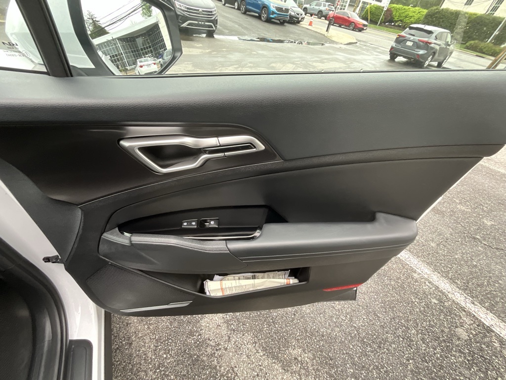 2025 Kia Sportage EX photo 30