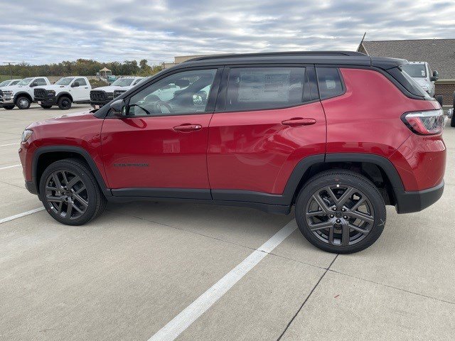 2026 Jeep Compass Limited Altitude photo 2