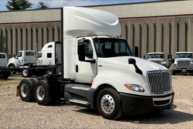 Pre-Owned 2020 International LT625 6x4 Day Cab