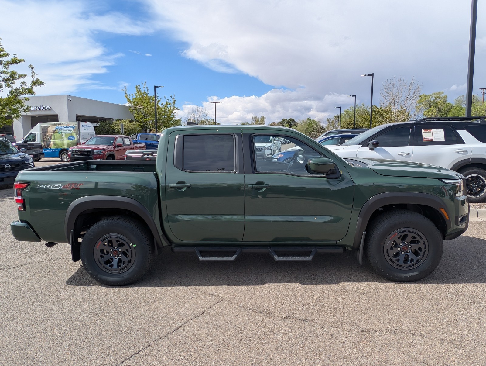 2025 Nissan Frontier PRO-4X photo 4