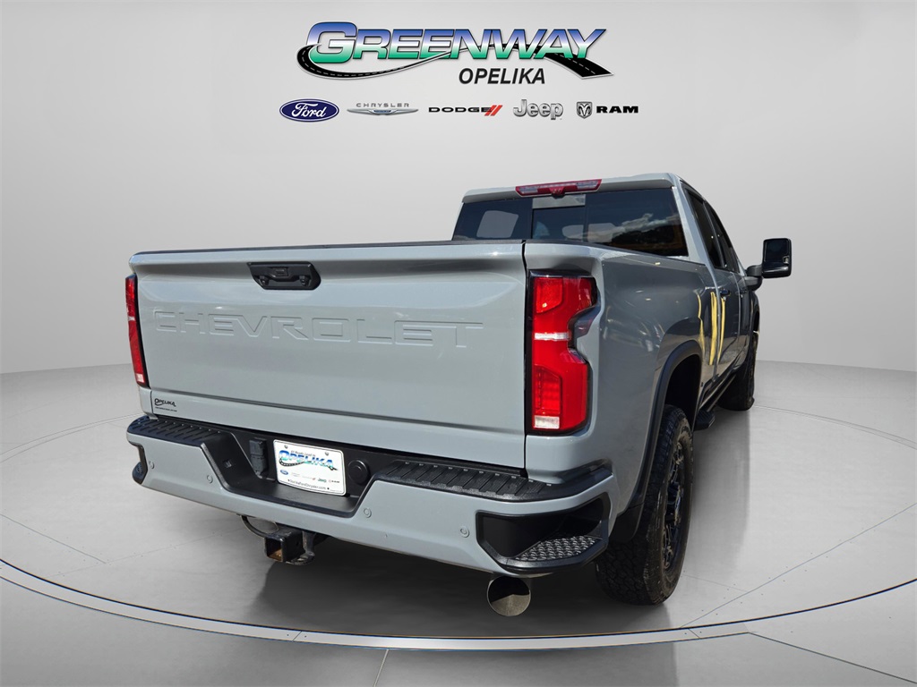 2024 Chevrolet Silverado 2500HD LTZ photo 4