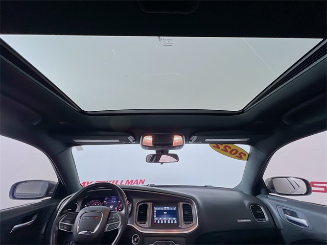 2022 Dodge Charger SXT photo 25