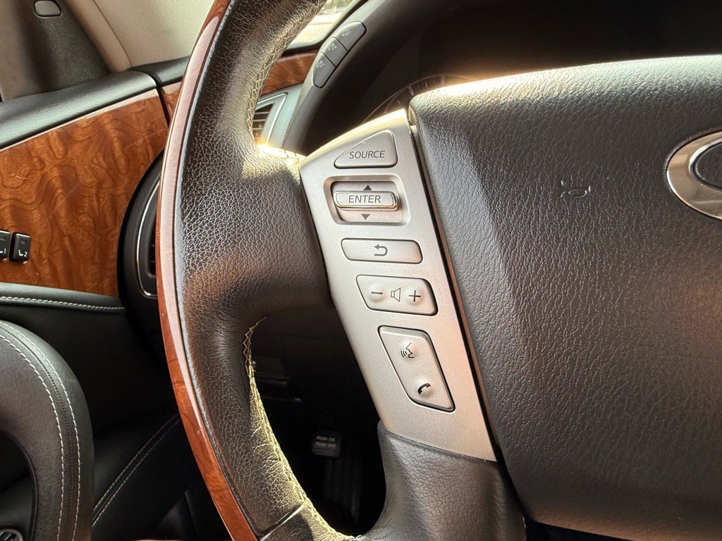 2019 Infiniti QX80 Luxe photo 14