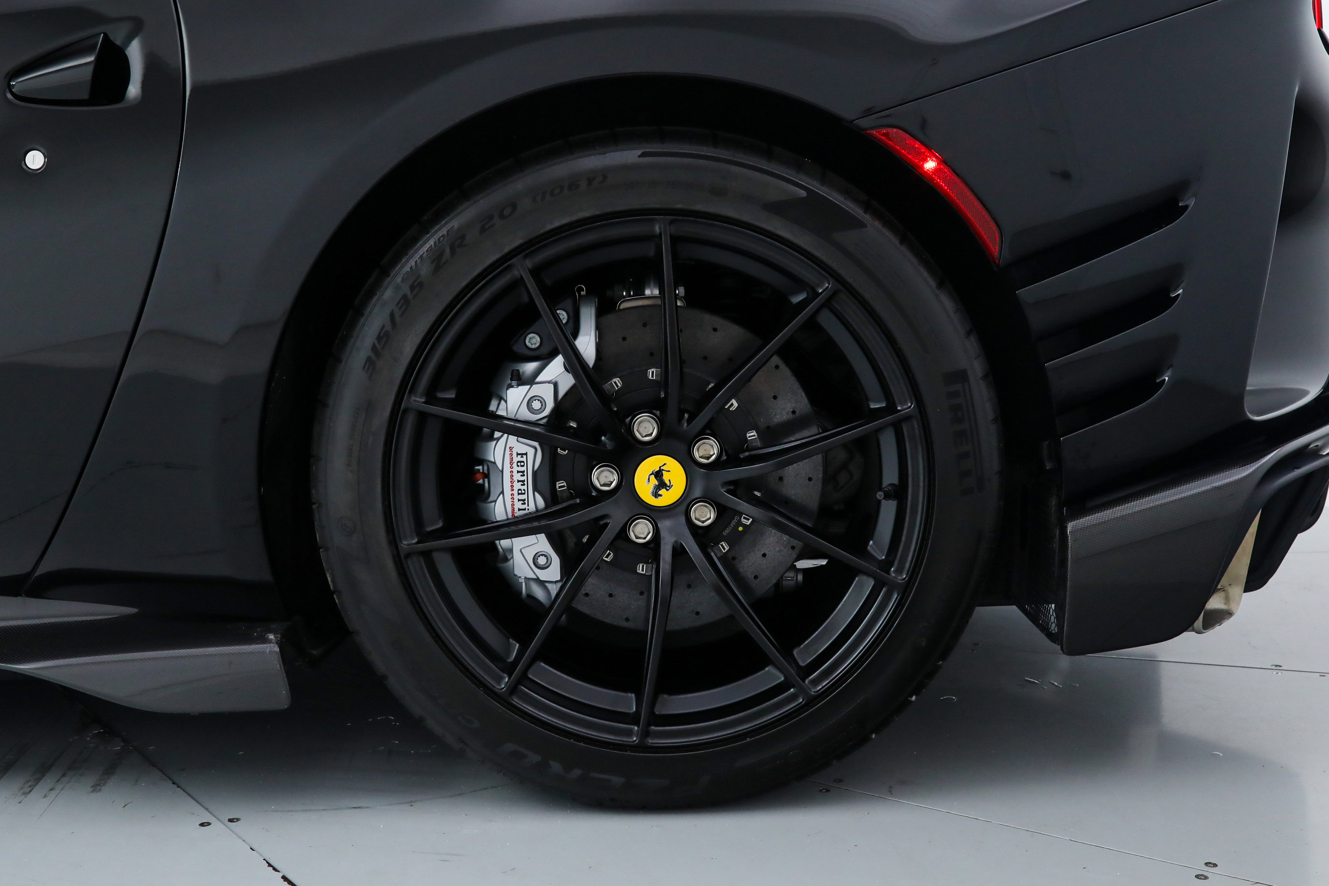 2024 Ferrari 812 Competizione photo 65