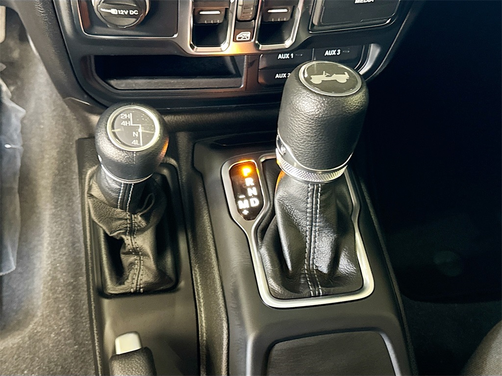 2025 Jeep Wrangler Sport S photo 15