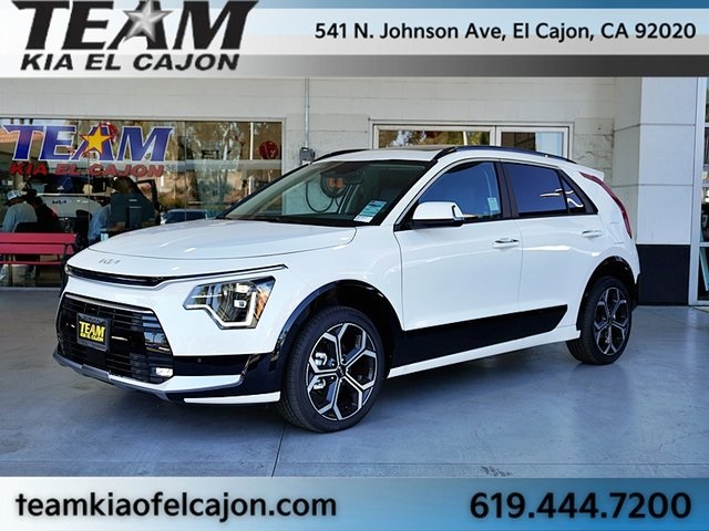 2025 Kia Niro SX Touring photo 4