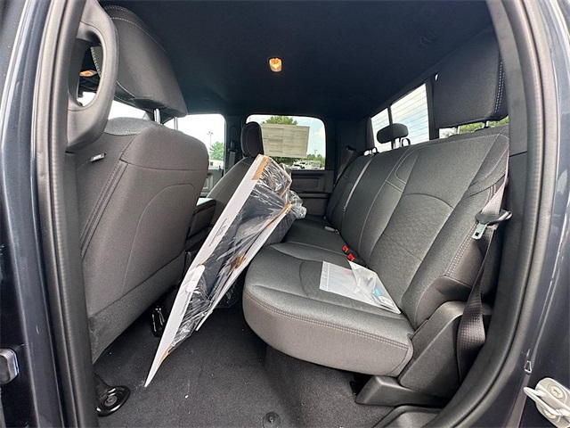 2025 Ram 2500 Tradesman photo 16