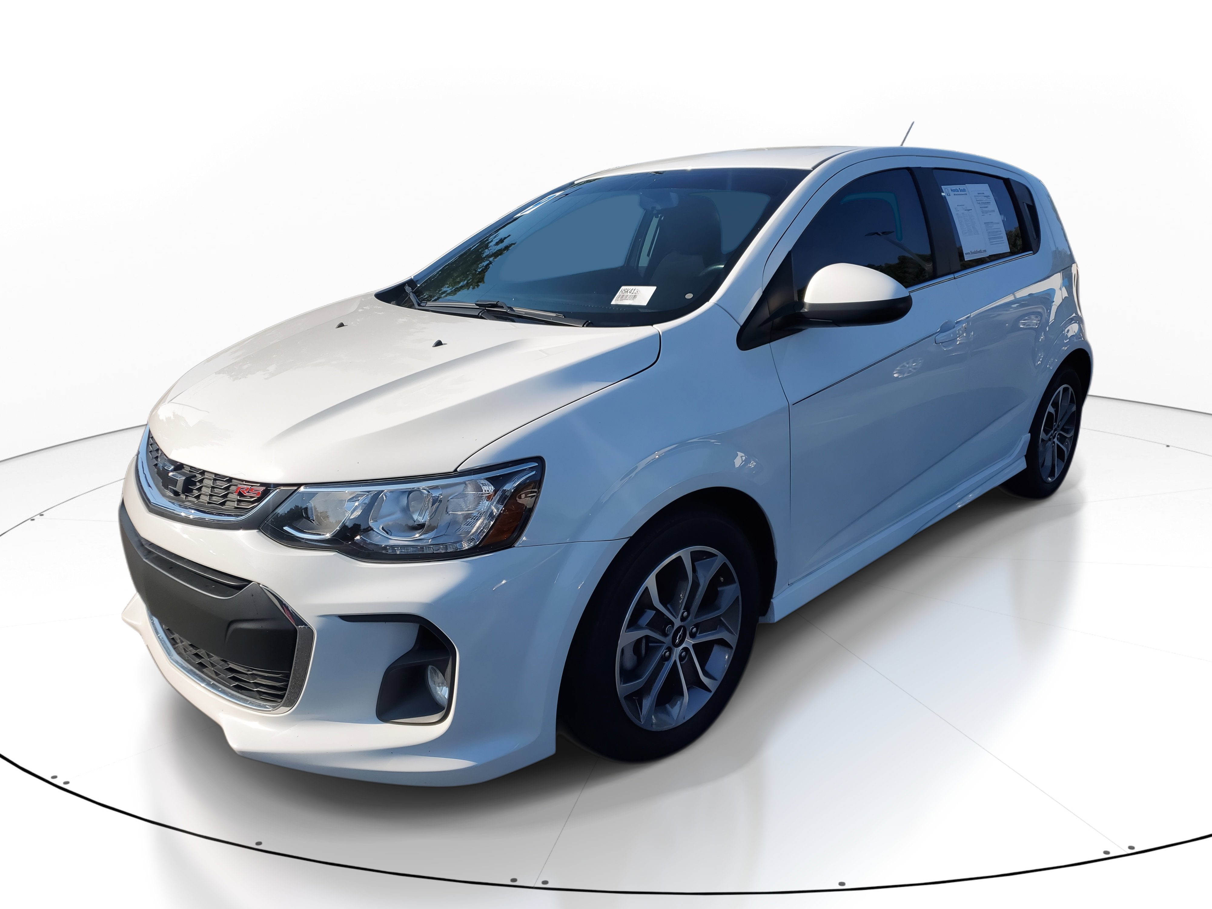 2019 Chevrolet Sonic LT photo 3