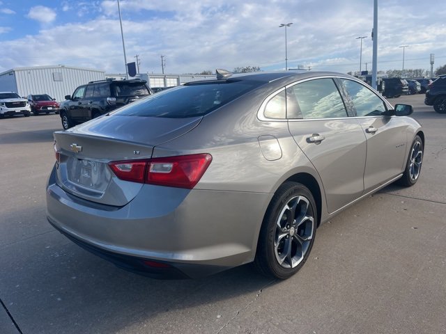 2023 Chevrolet Malibu 1LT photo 4