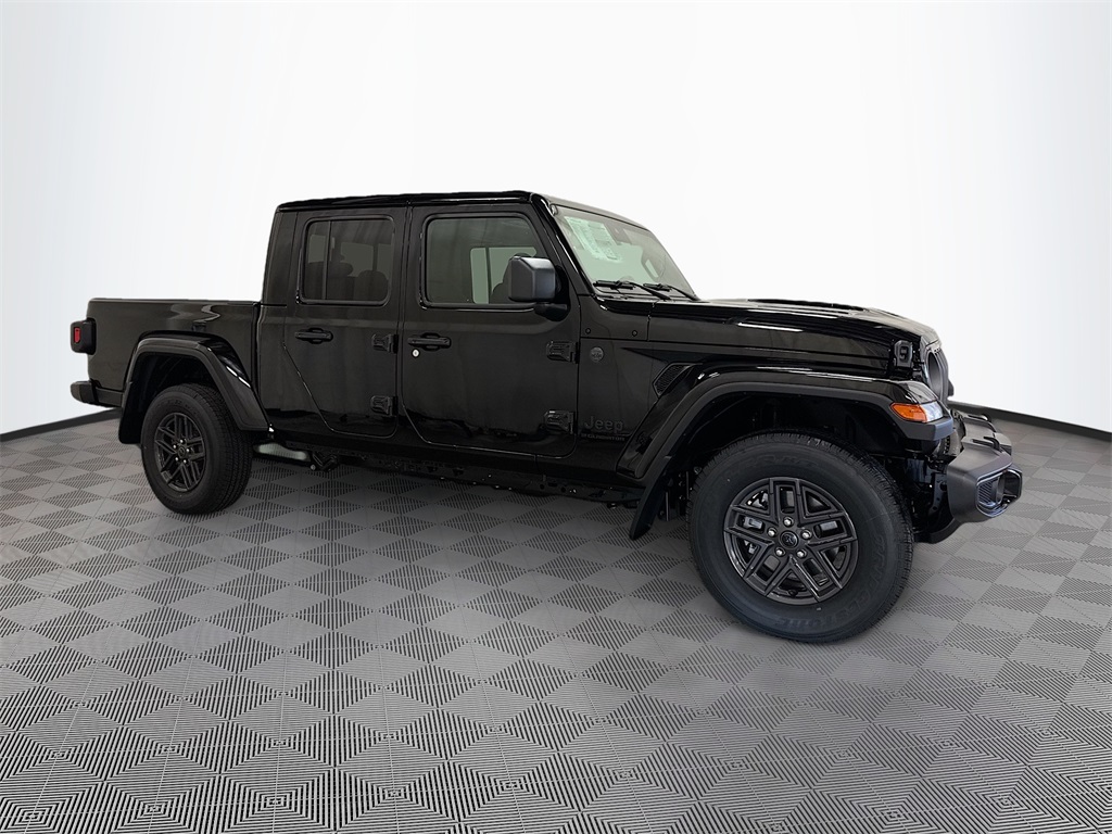2025 Jeep Gladiator Sport S photo 4