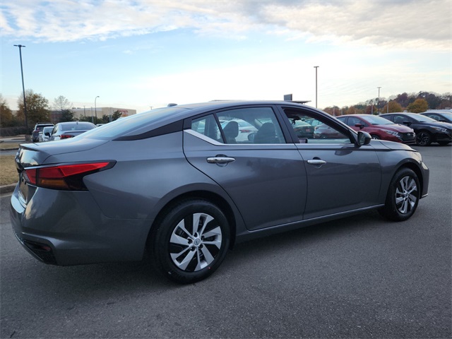 2025 Nissan Altima 2.5 S photo 3