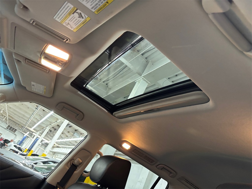 2016 Infiniti QX80 Base photo 28