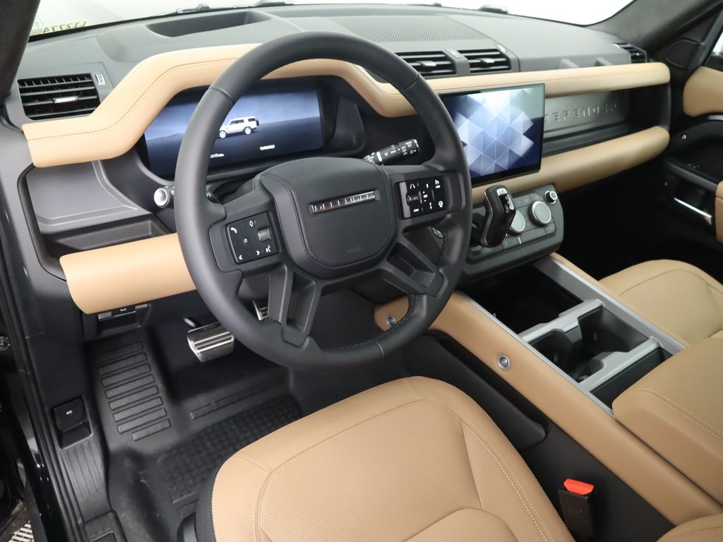 2025 Land Rover Defender 130 X photo 6
