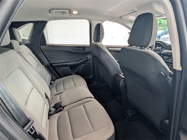 2022 Ford Escape S photo 14