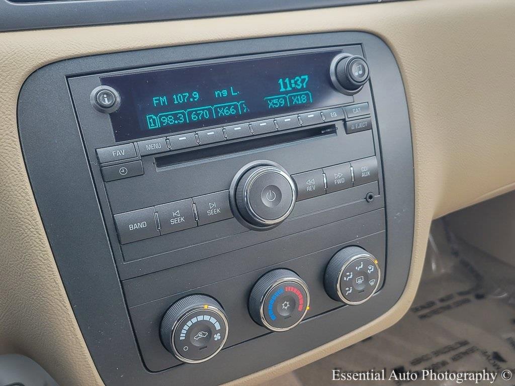 2010 BUICK LUCERNE - Image 9