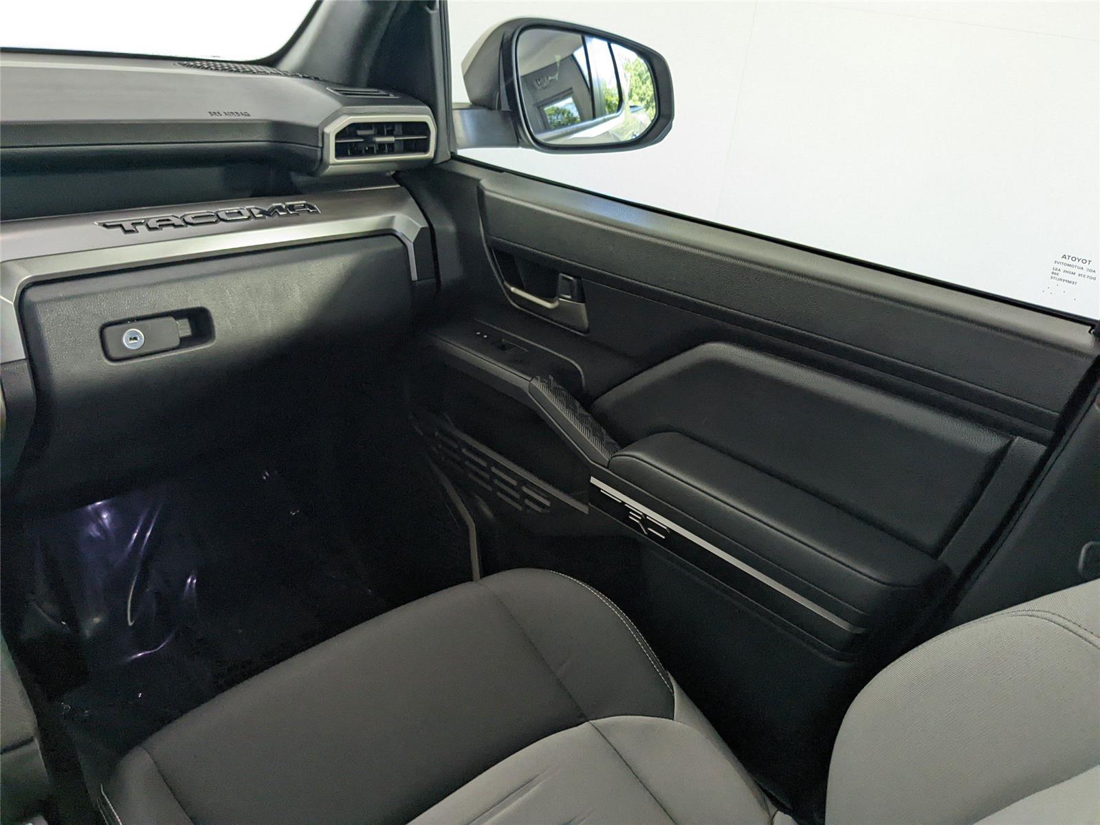 2024 Toyota Tacoma TRD Sport photo 7