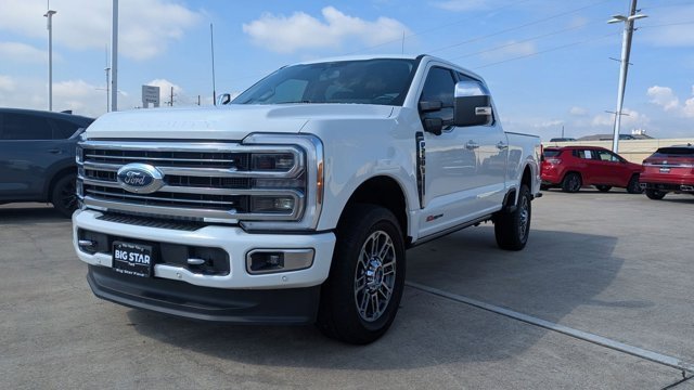 2024 Ford F-250 Super Duty Limited's photo