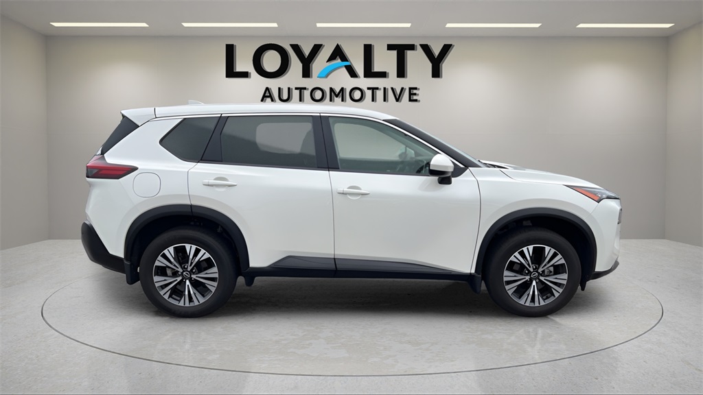 2023 Nissan Rogue SV photo 6