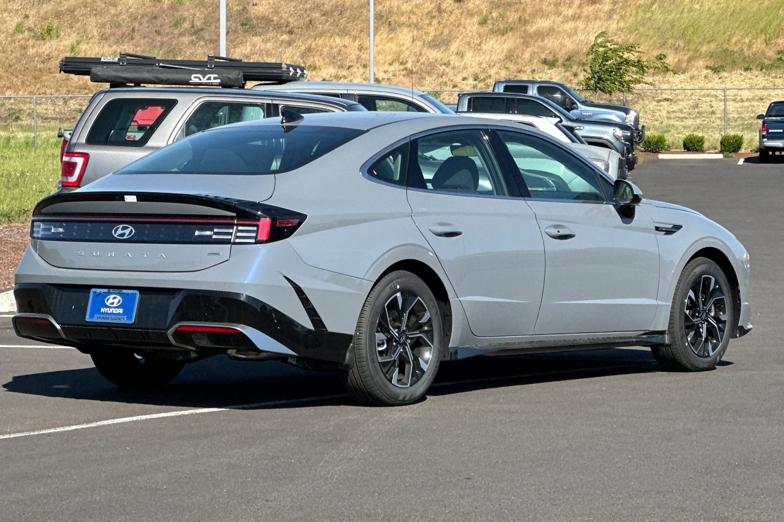 2025 Hyundai Sonata SEL photo 3