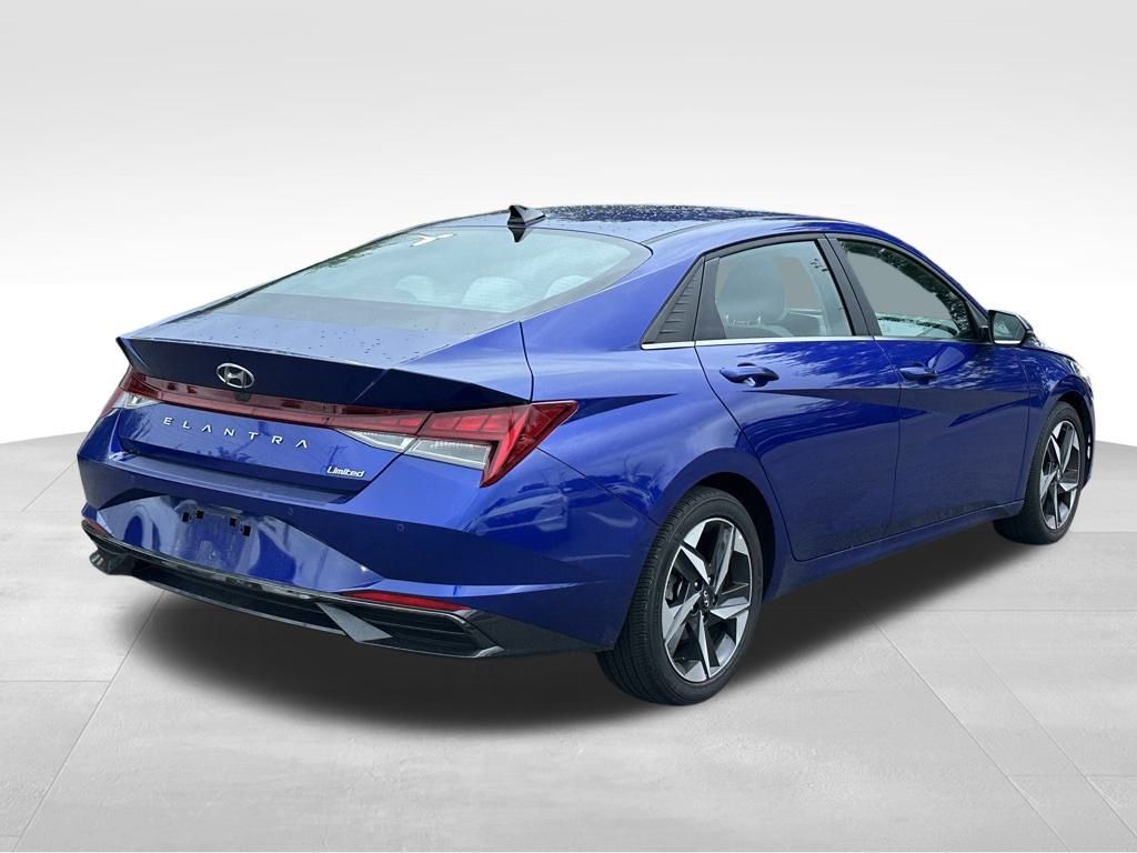2023 Hyundai Elantra Limited photo 4