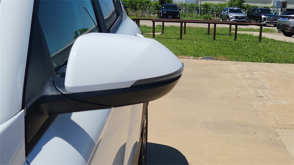 2025 Hyundai Kona SEL photo 12