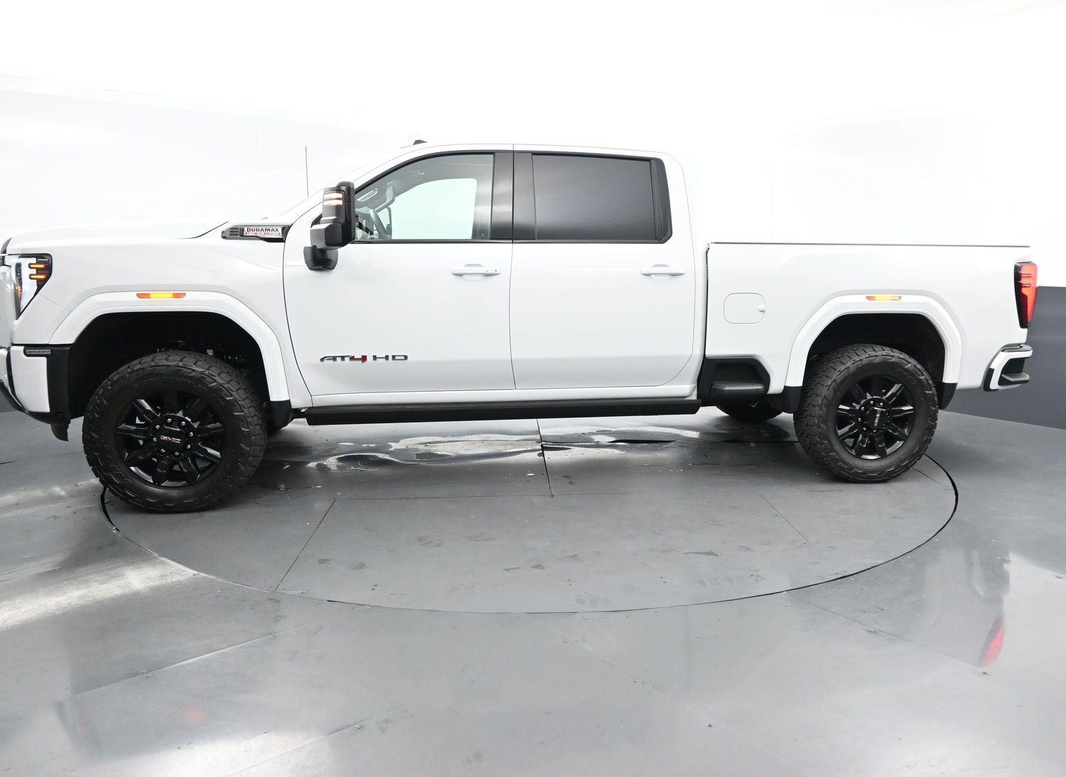 2025 Gmc Sierra HD AT4 photo 4