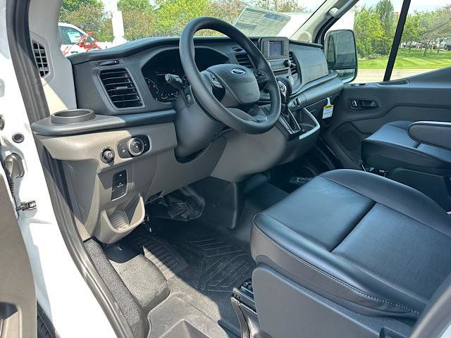 2025 Ford Transit photo 9
