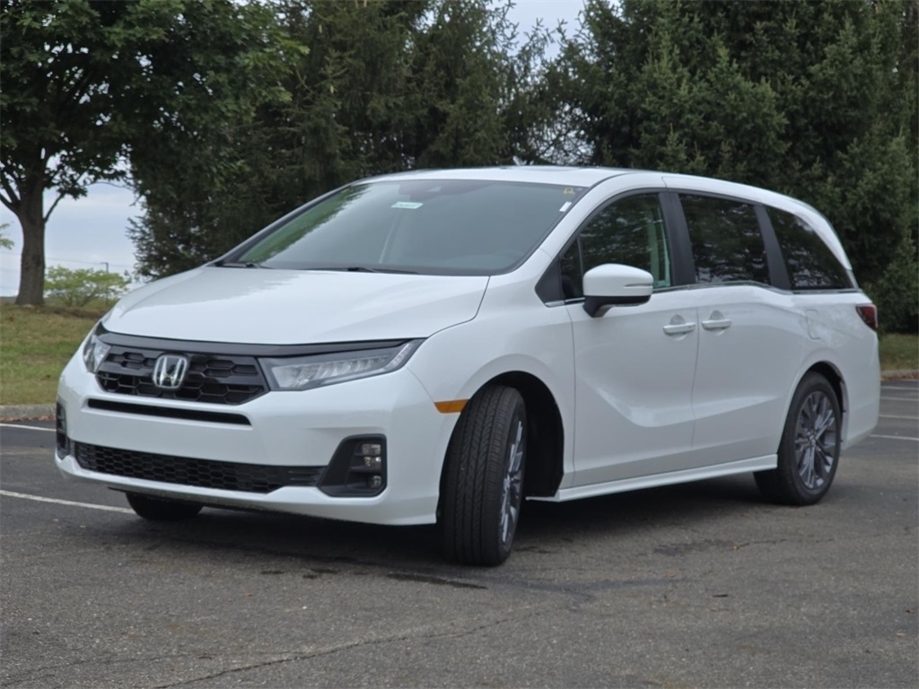2026 Honda Odyssey Touring photo 12