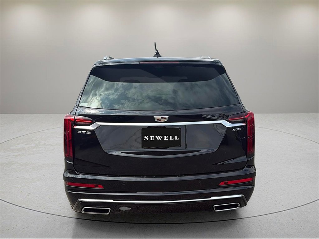 2025 Cadillac XT6 Premium Luxury photo 4
