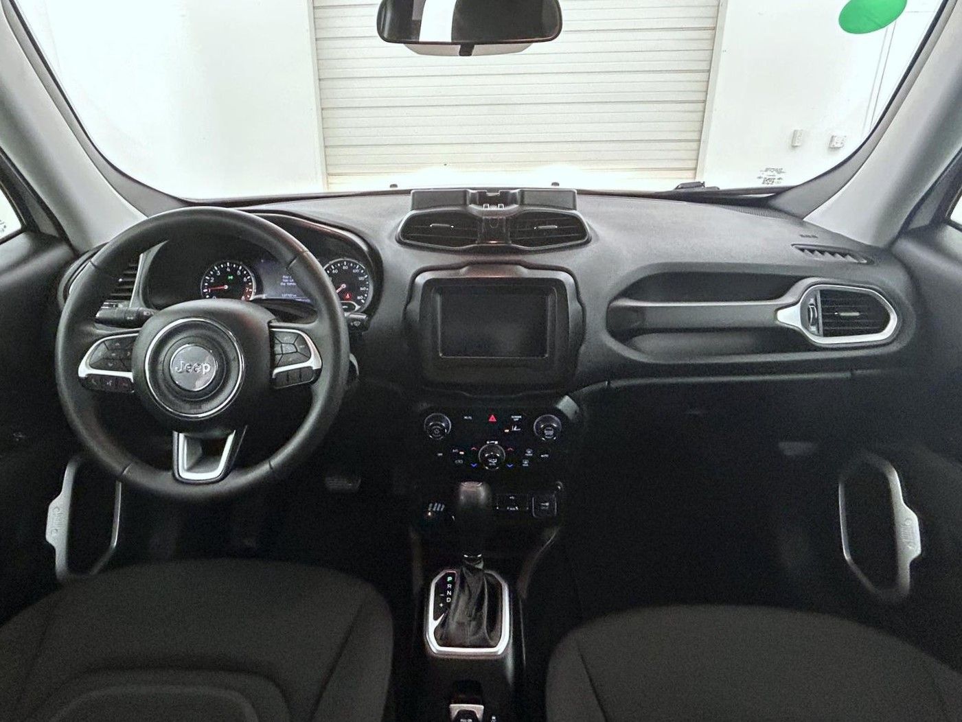 2021 Jeep Renegade Latitude photo 13