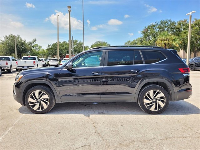 2024 Volkswagen Atlas SE Technology photo 3