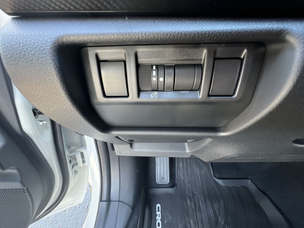 2025 Subaru Crosstrek Premium photo 17