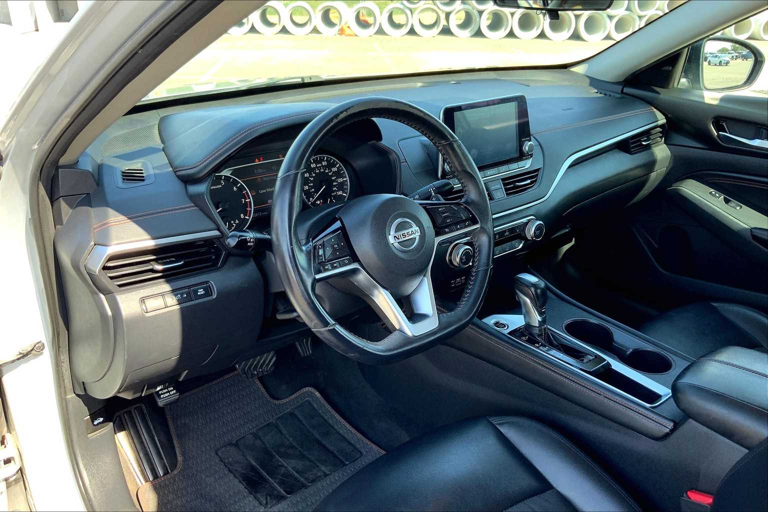 2020 Nissan Altima 2.5 SR photo 15