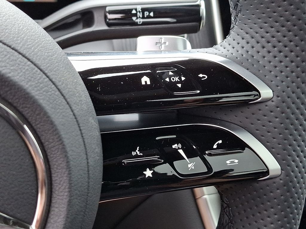 2025 Mercedes Benz GLC 300 4MATIC photo 12