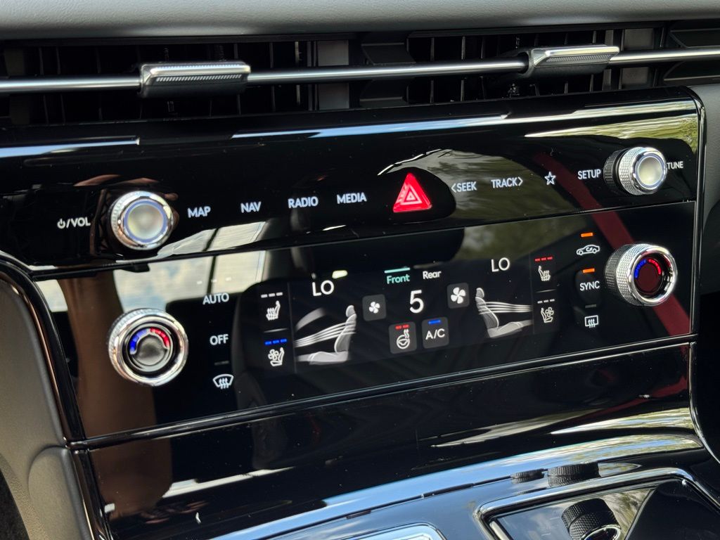 2026 Genesis G80 2.5T Sport Prestige photo 35